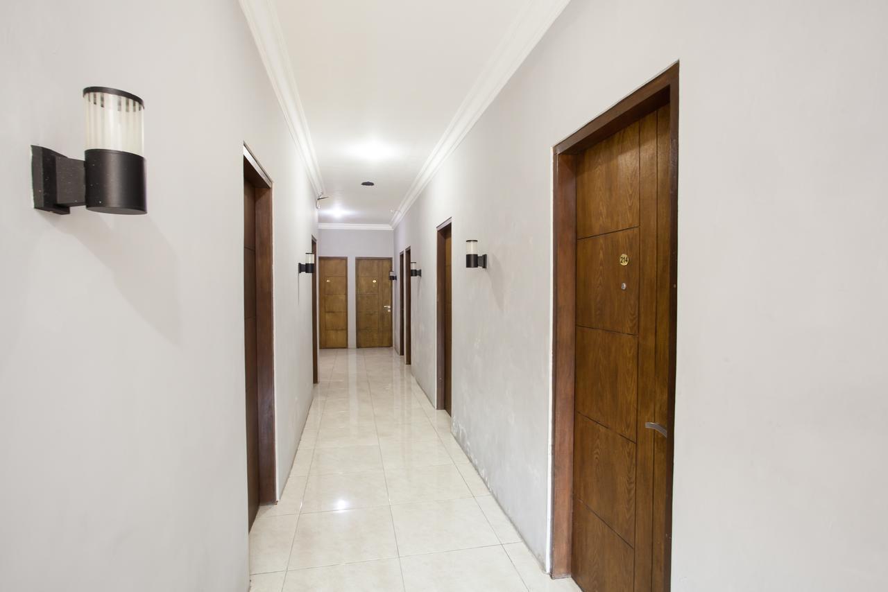 Reddoorz Near Marvel City Mall Wonotjolo Exterior foto